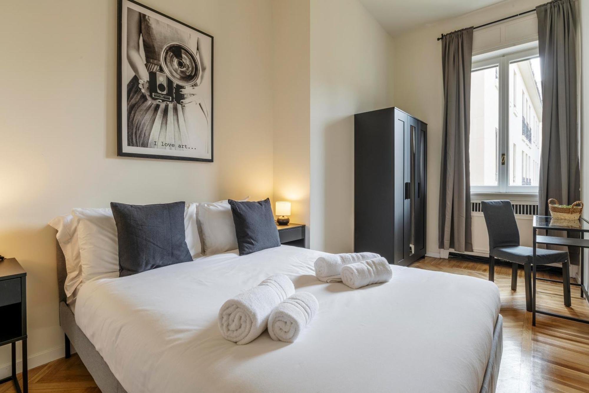 Elegant Brand New Near Duomo Apartment Mailand